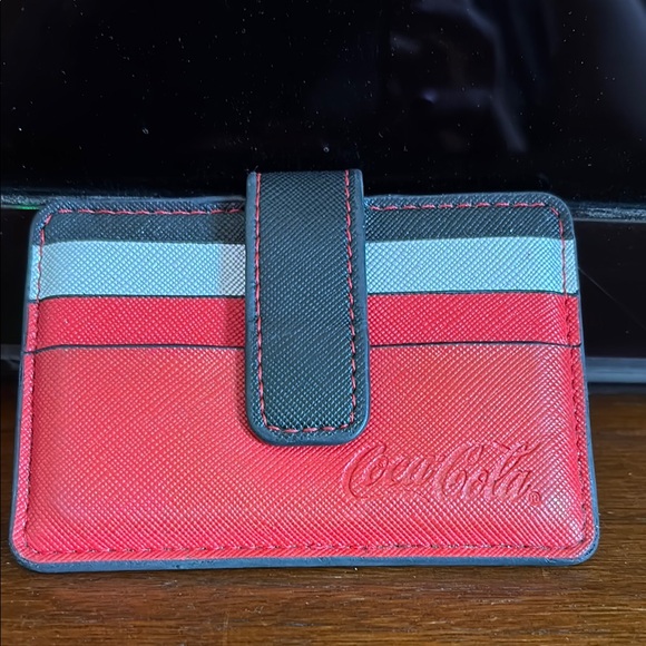 Coca-Cola Red Card Holder - Picture 1 of 6